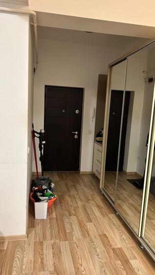 Apartament cu 3 camere decomandat în Dumbrăvița