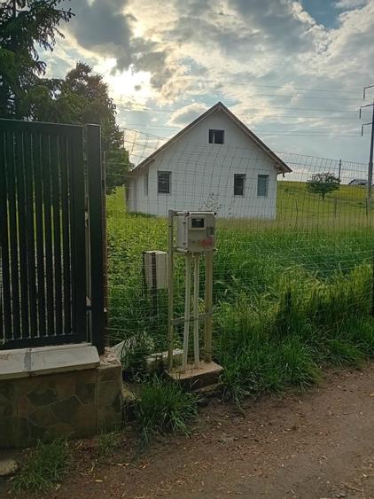 Casă cu 4 camere în Ciritei