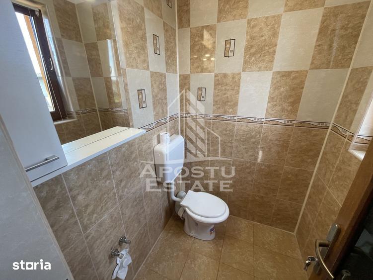 Spațiu comercial, de 362 mp, în Moșnița Nouă