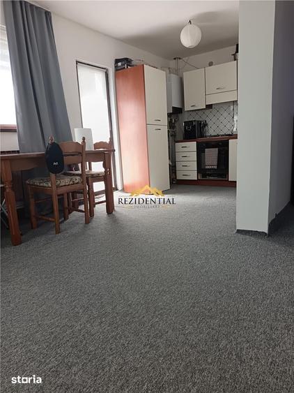 Casă cu 4 camere cu Teren 450 Mp în Central