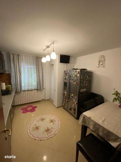Apartament cu 3 camere decomandat în Cotroceni