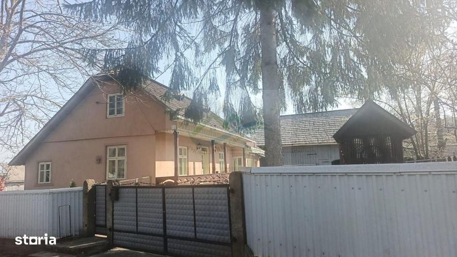 Casă cu 3 camere în Drăgoiești