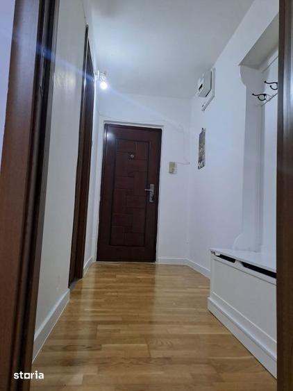 Apartament cu 2 camere în Craiovița Nouă