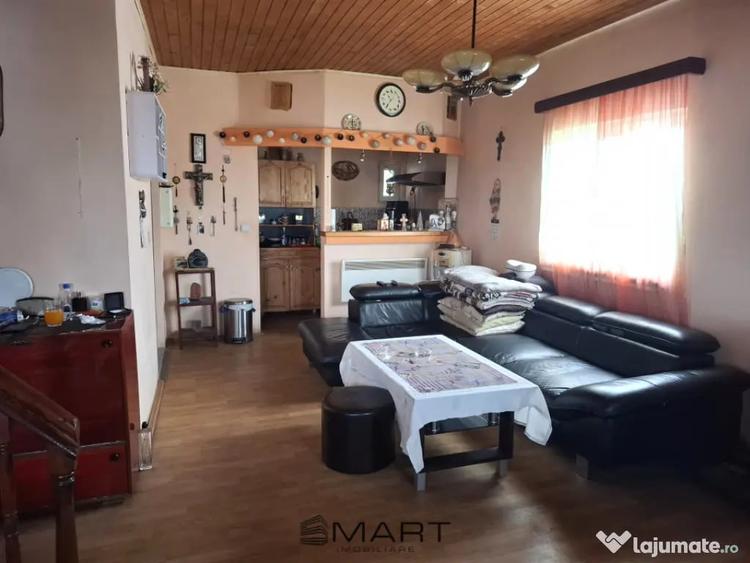 Casă cu 4 camere cu Teren 300 Mp în Sibiel