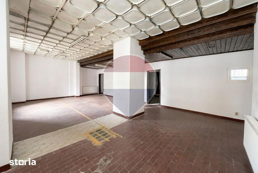 Spațiu comercial, de 100 mp, în Central