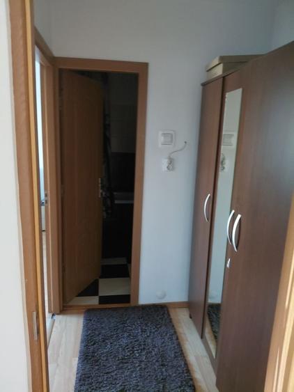 Apartament cu 2 camere decomandat în Radu Negru