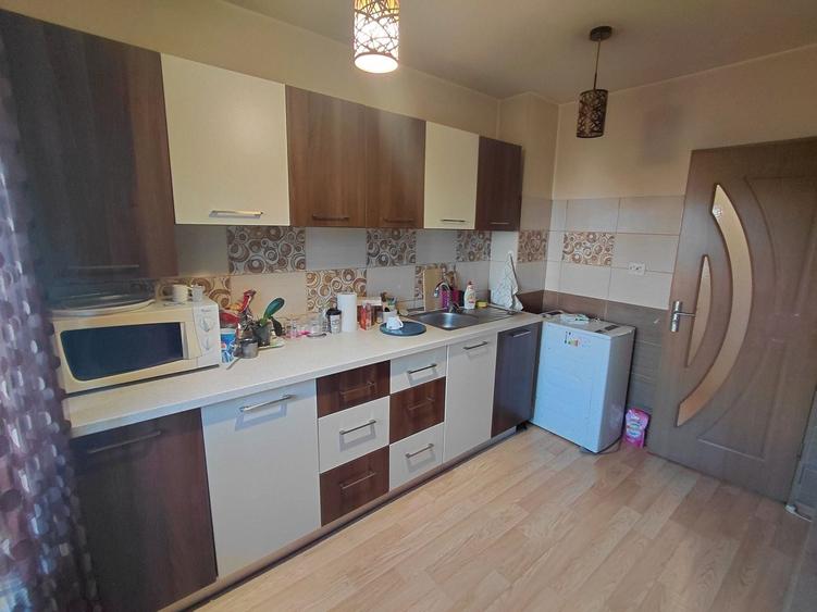 Apartament cu 2 camere decomandat în Radu Negru