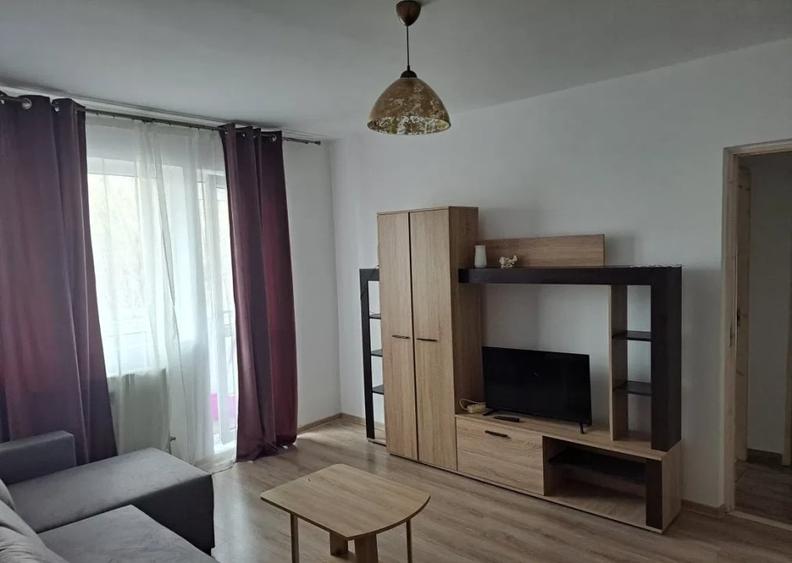 Apartament cu 2 camere semidecomandat, mobilat în Tomis Nord