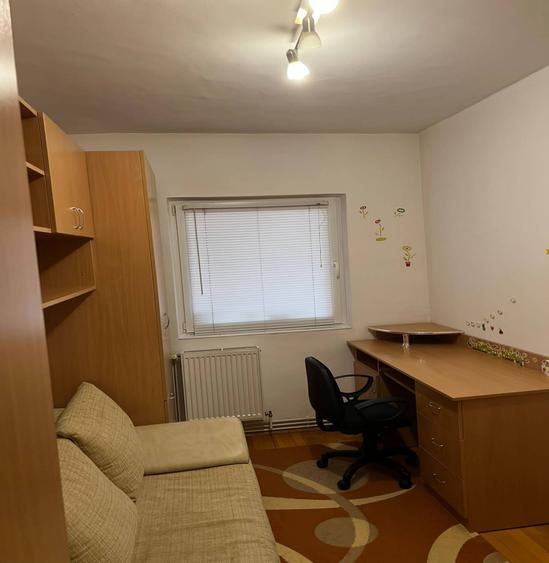 Apartament cu 3 camere decomandat în Mărăști