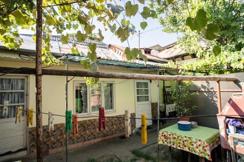 Casă cu 4 camere în Precista
