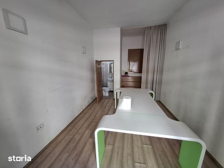 Vand spatiu comercial Piata Avram Iancu ID: 45049 - 3