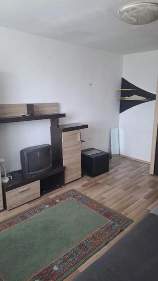 Apartament cu 2 camere decomandat în Drumul Taberei