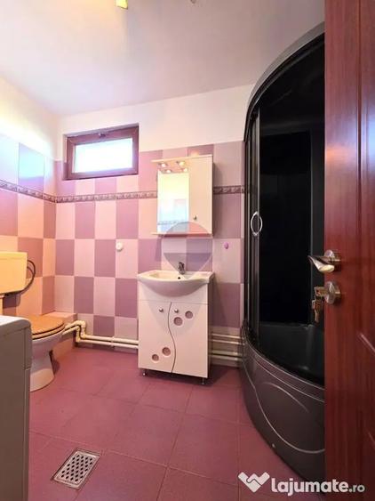Casă cu 5 camere cu Teren 950 Mp în Cândești