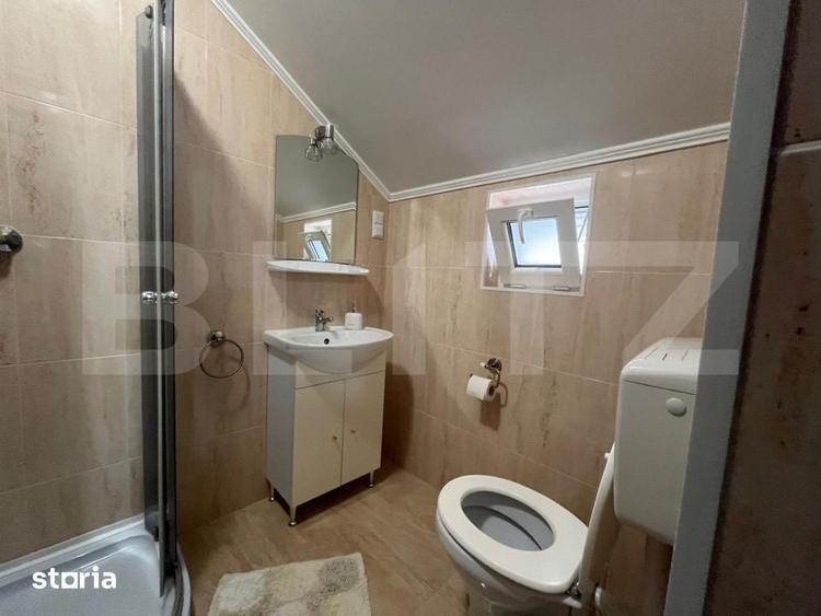 Casă cu 10 camere cu Teren 2000 Mp în Sântandrei
