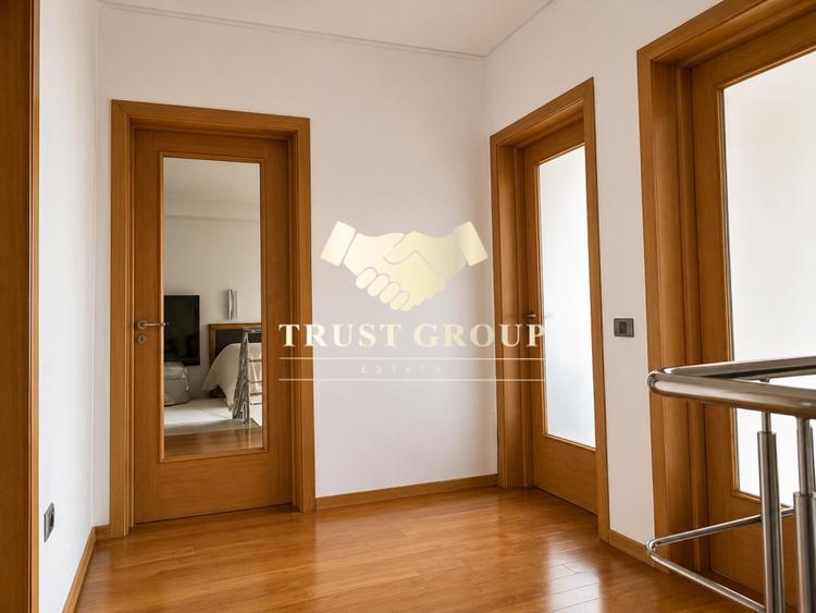 Apartament cu 5 camere decomandat în Aviatorilor