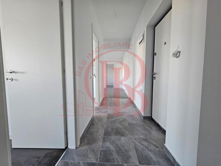 Apartament cu 3 camere semidecomandat în Theodor Pallady