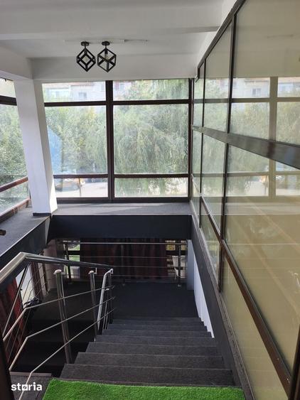 Spațiu comercial, de 150 mp, în Nord