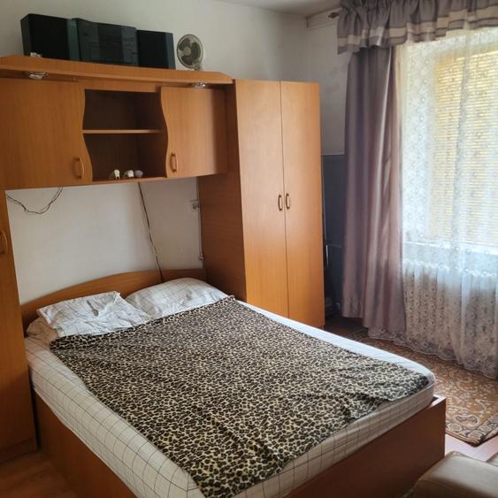 Inchieaz apartament 2 camere -zona 1 Decembrie sector 3 - 8