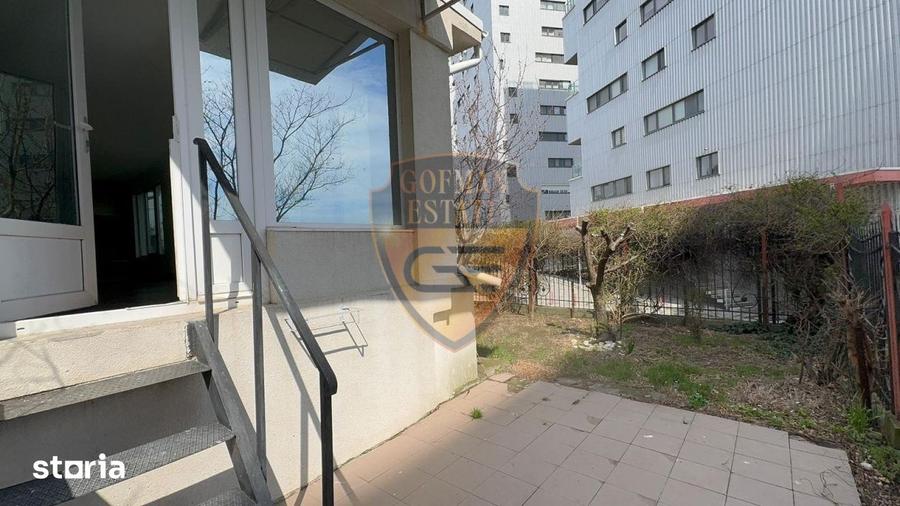 Apartament cu 3 camere decomandat, mobilat în Delfinariu