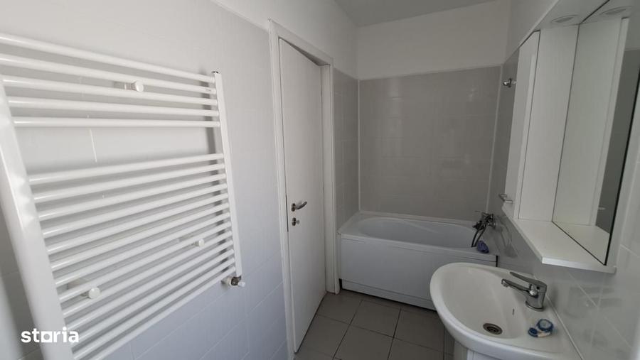 Casă cu 4 camere în Tunari