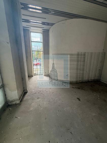 Spațiu comercial, de 100 mp, în Centrul Civic