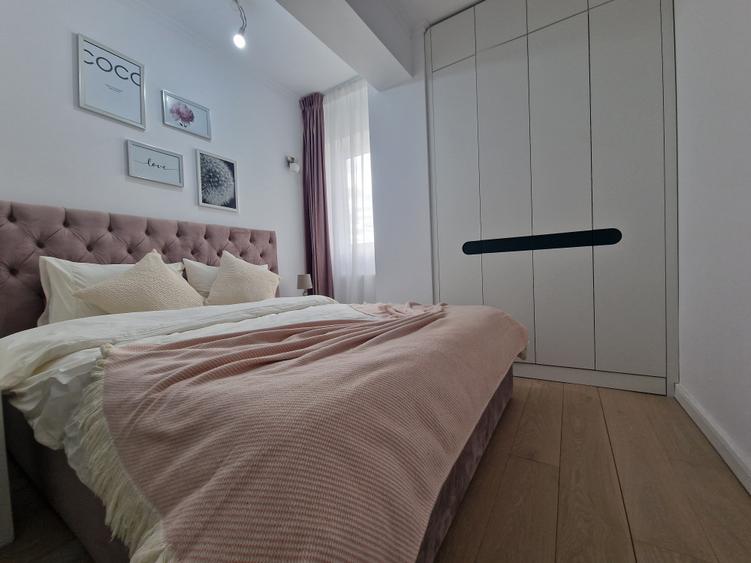 Apartament cu 3 camere decomandat, mobilat în Gara