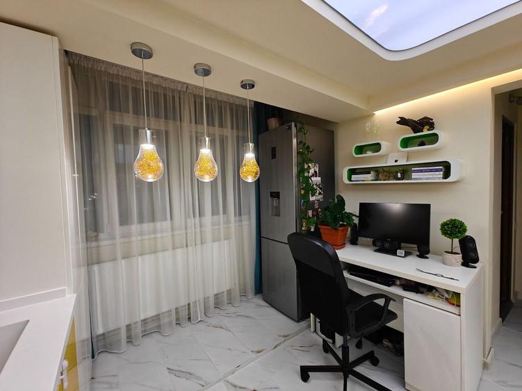 Apartament cu 3 camere decomandat în Central