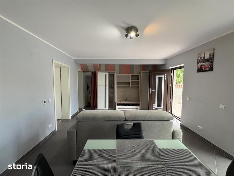Casă cu 2 camere decomandat cu Teren 300 Mp în Tineretului