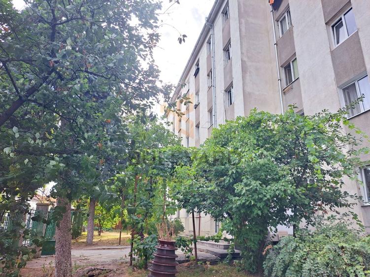 Garsonieră semidecomandată, mobilată în Gruia