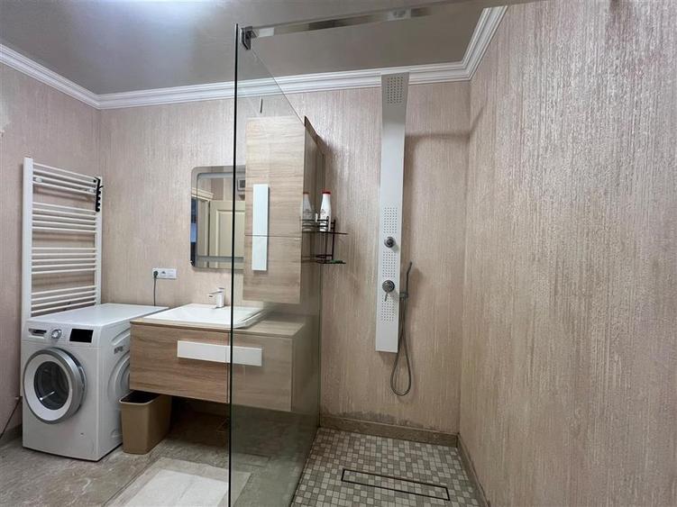 Apartament cu 2 camere decomandat în Ultracentral