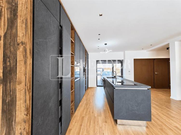 Duplex cu 5 camere cu Garaj în Pipera