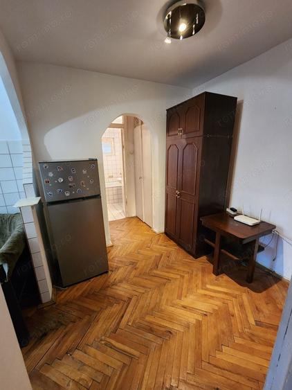 Apartament cu 2 camere decomandat în Aradului