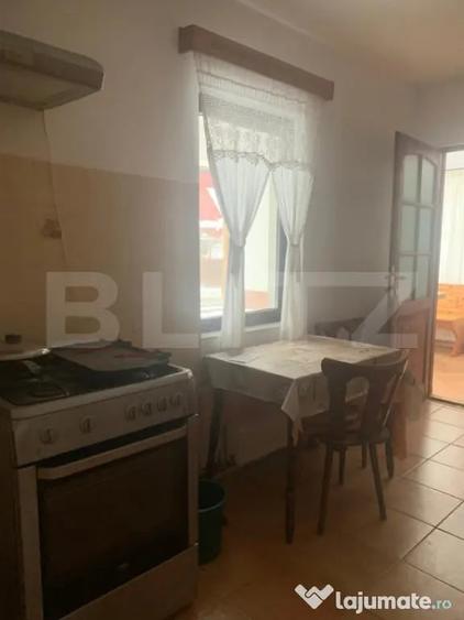Casă cu 5 camere cu Teren 370 Mp în Bran