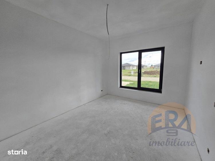 Casă cu 4 camere cu Teren 553 Mp în Centura