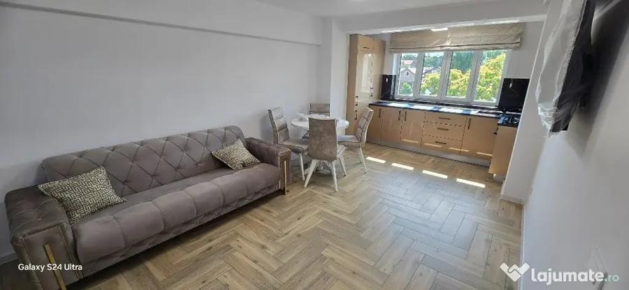 Apartament cu 3 camere decomandat în Ultracentral
