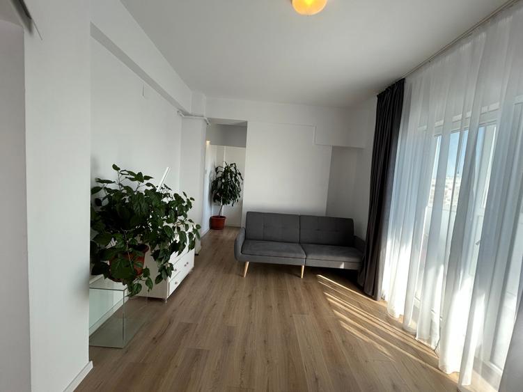 Apartament cu 2 camere decomandat în Romană