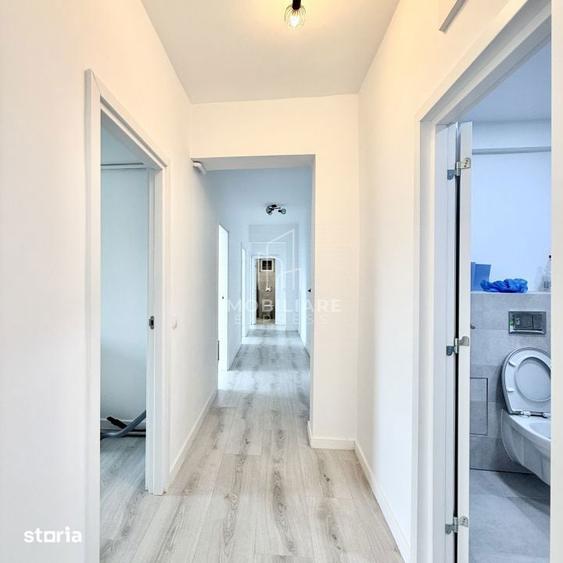 Apartament cu 4 camere decomandat în Central