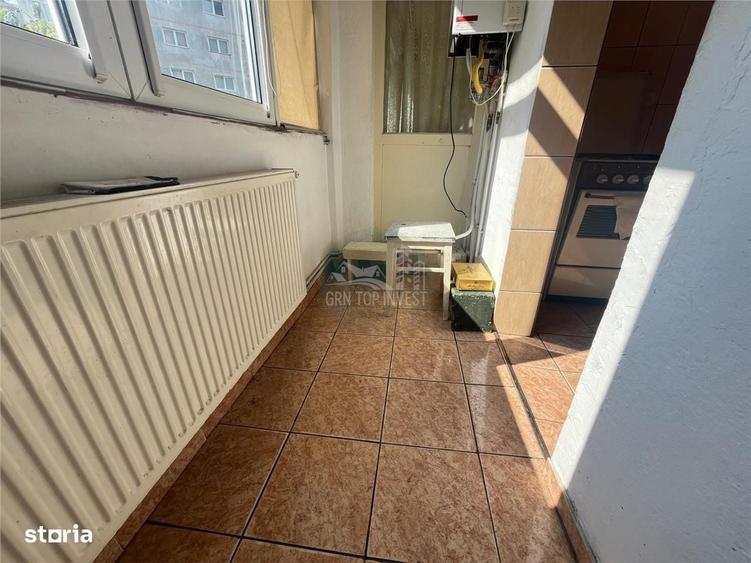 Apartament 2 camere decomandat balcon pivnita zona Vasile Aaron - 13