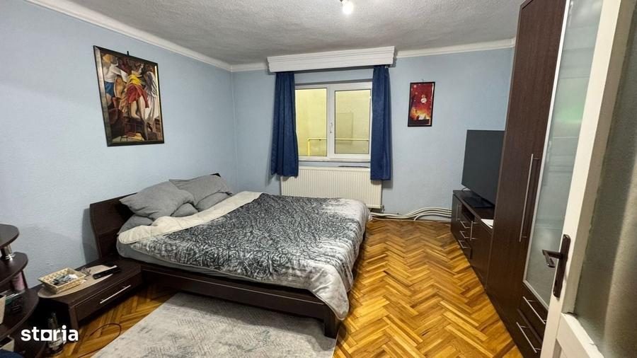 Casă cu 4 camere în Rucăr