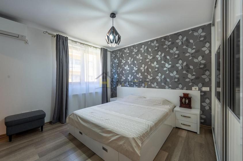 Casă individuală cu 5 camere cu Teren 180 Mp în Central