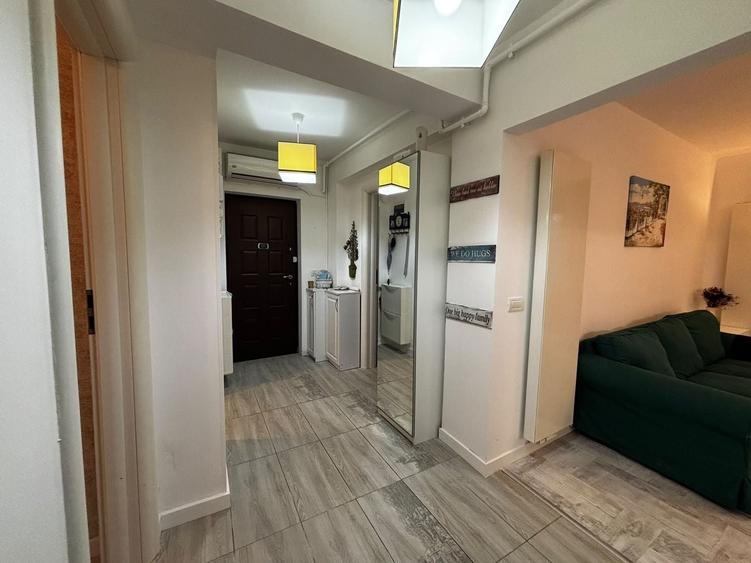 Apartament cu 3 camere decomandat în Central