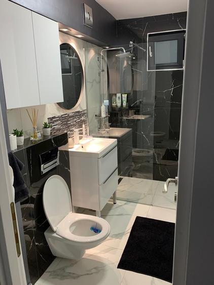 Apartament cu 3 camere decomandat în Tudor