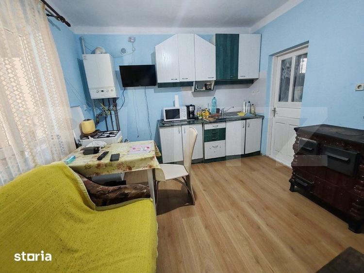 Casă cu 6 camere cu Teren 3000 Mp în Surduc