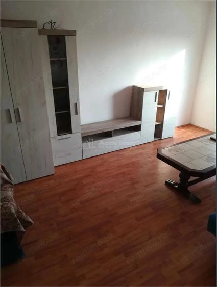 Apartament cu 3 camere decomandat în Aradul Nou