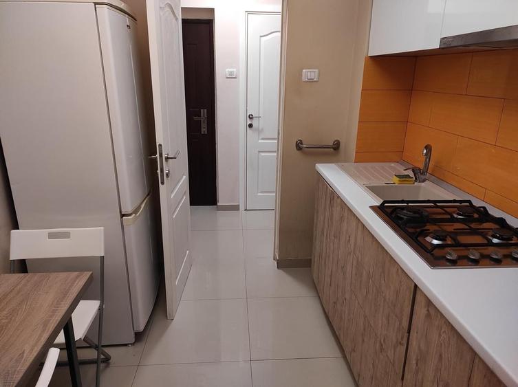 Apartament cu 2 camere semidecomandat în City Park Mall