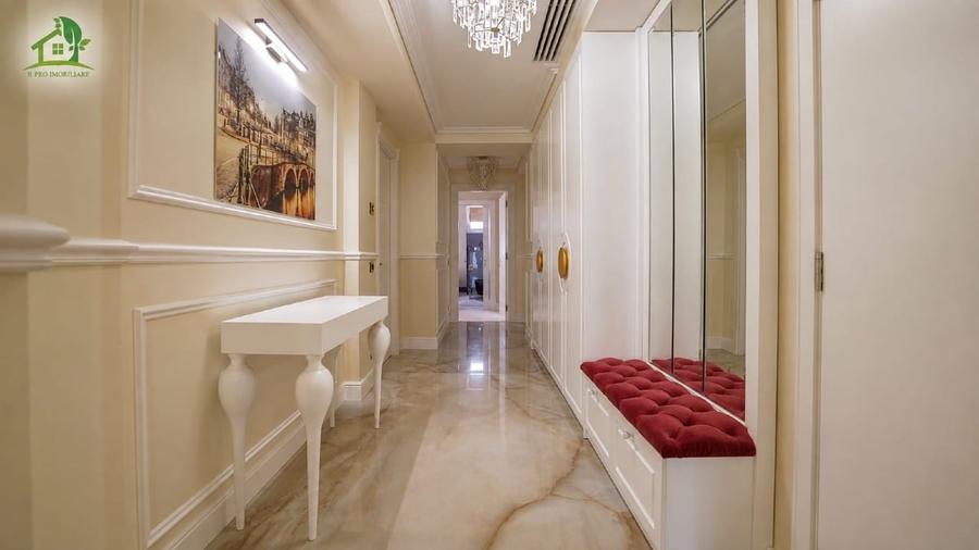 Apartament cu 5 camere decomandat, mobilat în Central