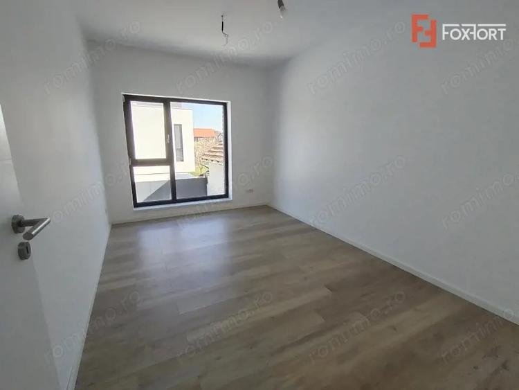 Casă cu 4 camere cu Teren 191 Mp în Buziașului