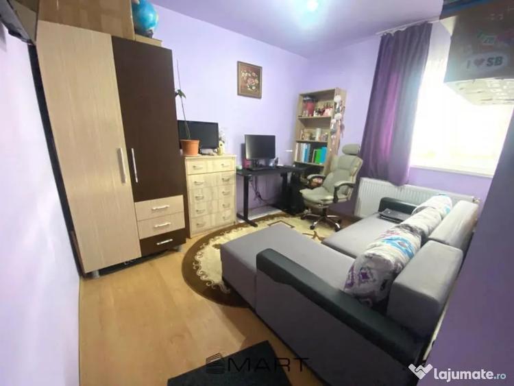 Apartament cu 3 camere decomandat în Gușterița