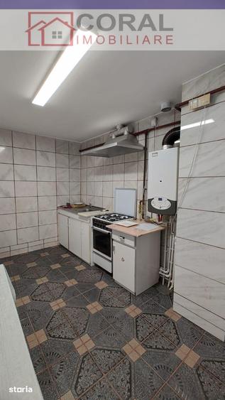 Casă cu 2 camere cu Teren 140000 Mp în Șoimuș