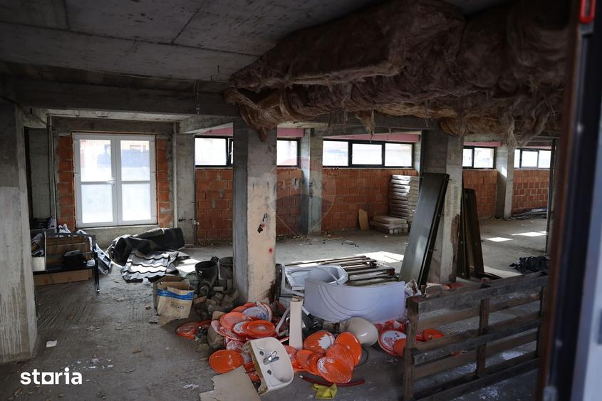 Spațiu comercial, de 317 mp, în Ipotești